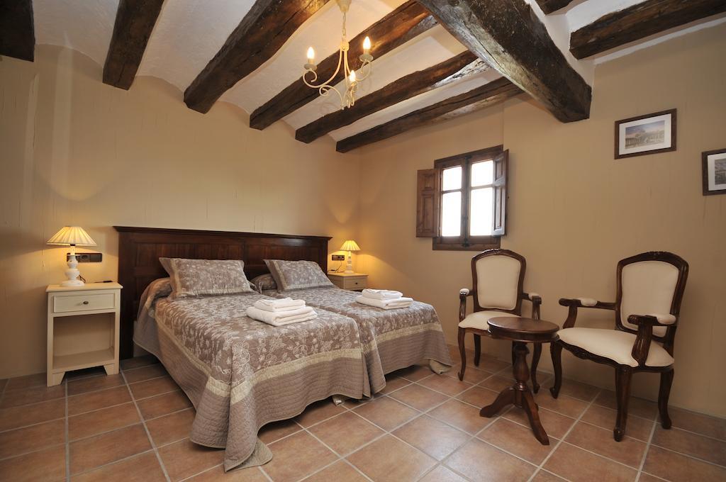 Els Canterers Miravet Zimmer foto